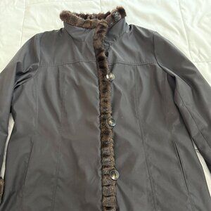 Gallery Place winter coat with faux fur lining, size PL.
